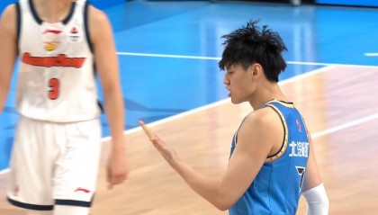 星空体育官方网站-不打了！广东最大克星确认退赛，保送杜锋躺进积分榜前三？